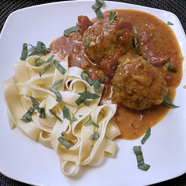 Metabals with fetuccini